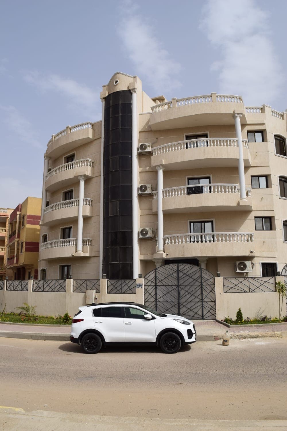 Sheikh Zayed / 8th District / 1st Neighborhood / Building 64 1